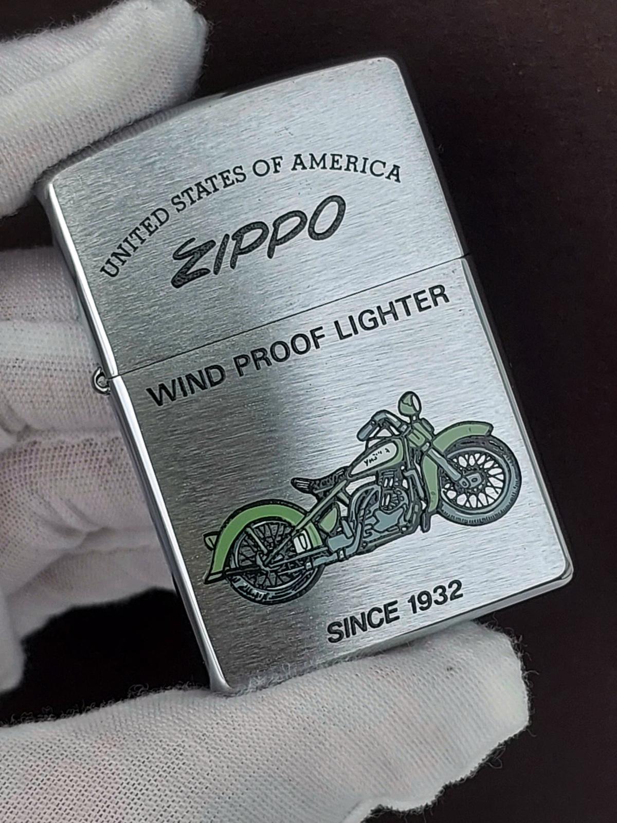 Zippo ZIPPO LA MÃ XIV CHROME NĂM 1998